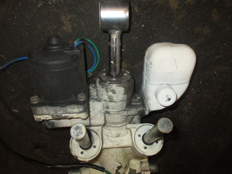 Johnson 140hp 2 stroke outboard tilt trim unit
