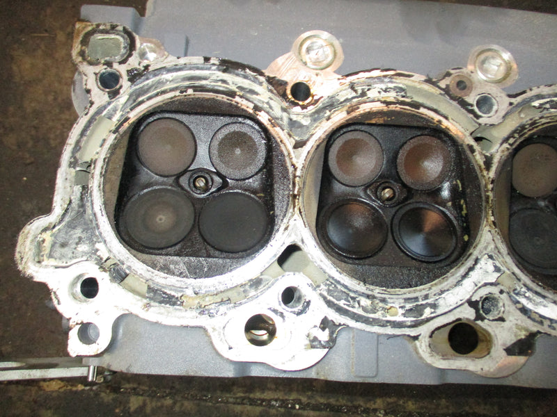 Yamaha 225hp 4 stroke outboard starboard cylinder head (69J-00)