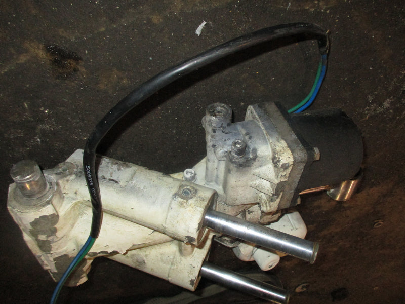 Johnson 140hp 2 stroke outboard tilt trim unit