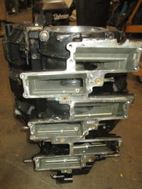 Load image into Gallery viewer, Johnson 200hp GT 2 stroke outboard crankcase block
