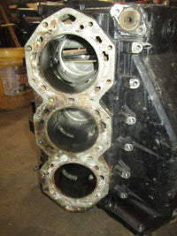 Load image into Gallery viewer, Johnson 200hp GT 2 stroke outboard crankcase block
