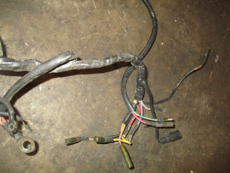 Johnson 140hp 2 stroke outboard junction box w harness (584179)