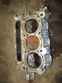 Load image into Gallery viewer, Suzuki 250hp 4 stroke outboard port cylinder head
