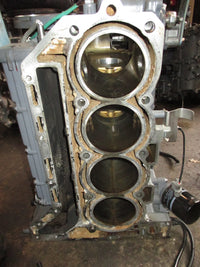Load image into Gallery viewer, Suzuki DF150AP 150hp 4 stroke outboard crankcase block
