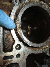 Load image into Gallery viewer, Suzuki DF150AP 150hp 4 stroke outboard crankcase block
