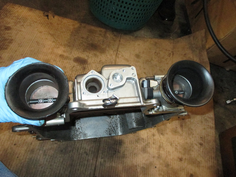 Suzuki 250hp 4 stroke SS model outboard intake collector cover