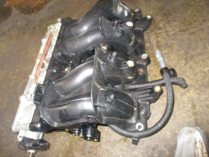 Yamaha 150hp 4 stroke outboard intake manifold w throttle body (63P-13641-00-00)