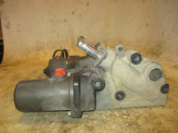 Load image into Gallery viewer, Suzuki DF225 225hp 4 stroke outboard tilt trim unit
