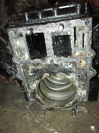 Load image into Gallery viewer, Johnson VRO 150hp 2 stroke outboard crankcase block BORED .30 OVERSIZED
