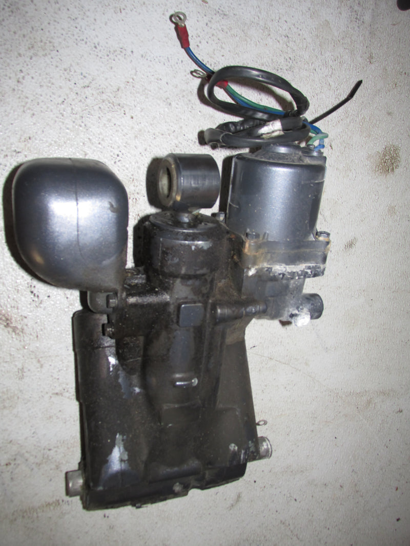 Yamaha 115hp 2 Stroke Outboard Tilt Trim Unit (64E-43800-00-4D)
