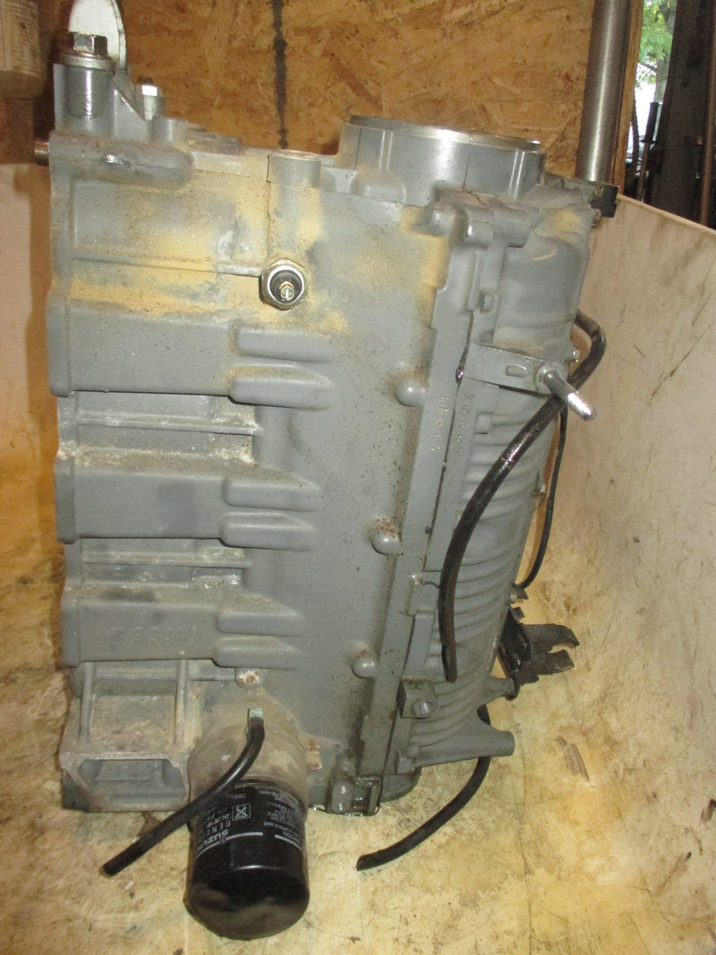 Suzuki DF140 140hp 4 stroke outboard crankcase block