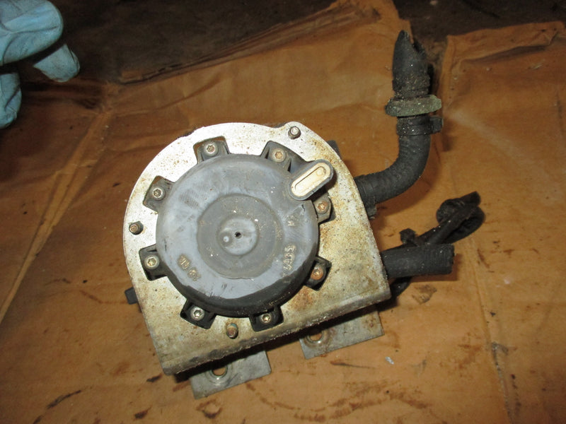Johnson VRO 150hp 2 stroke outboard 3 wire VRO fuel pump PARTS ONLY