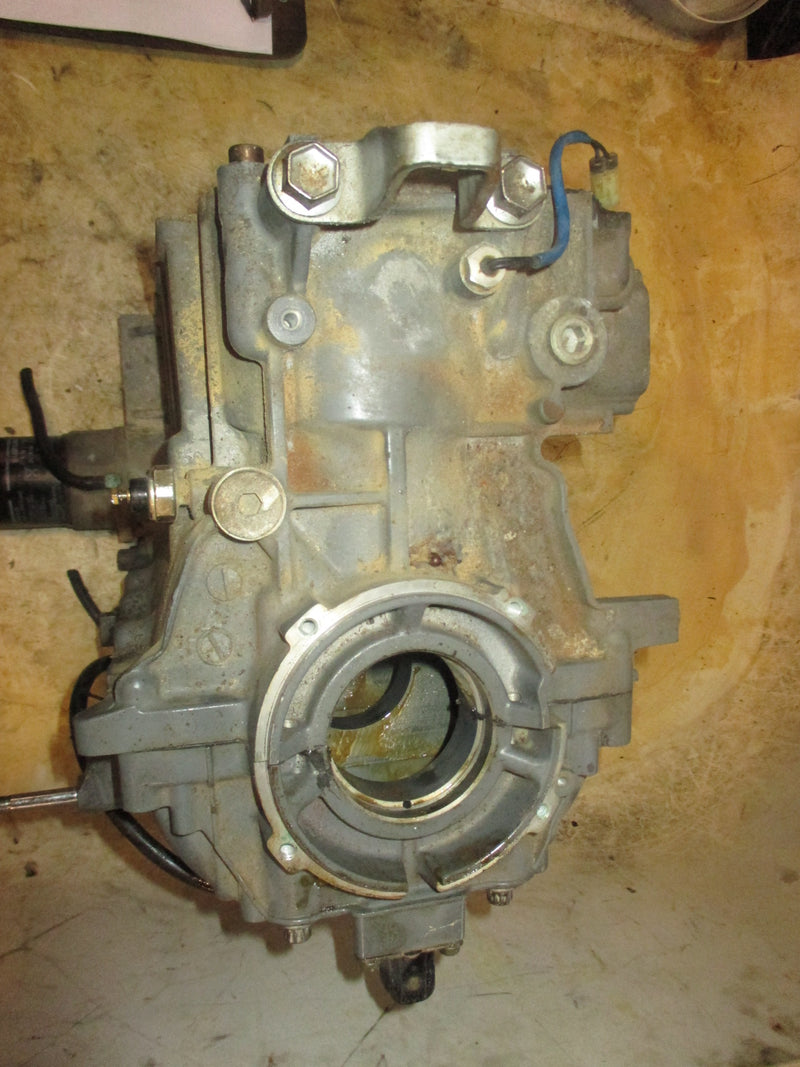 Suzuki DF140 140hp 4 stroke outboard crankcase block