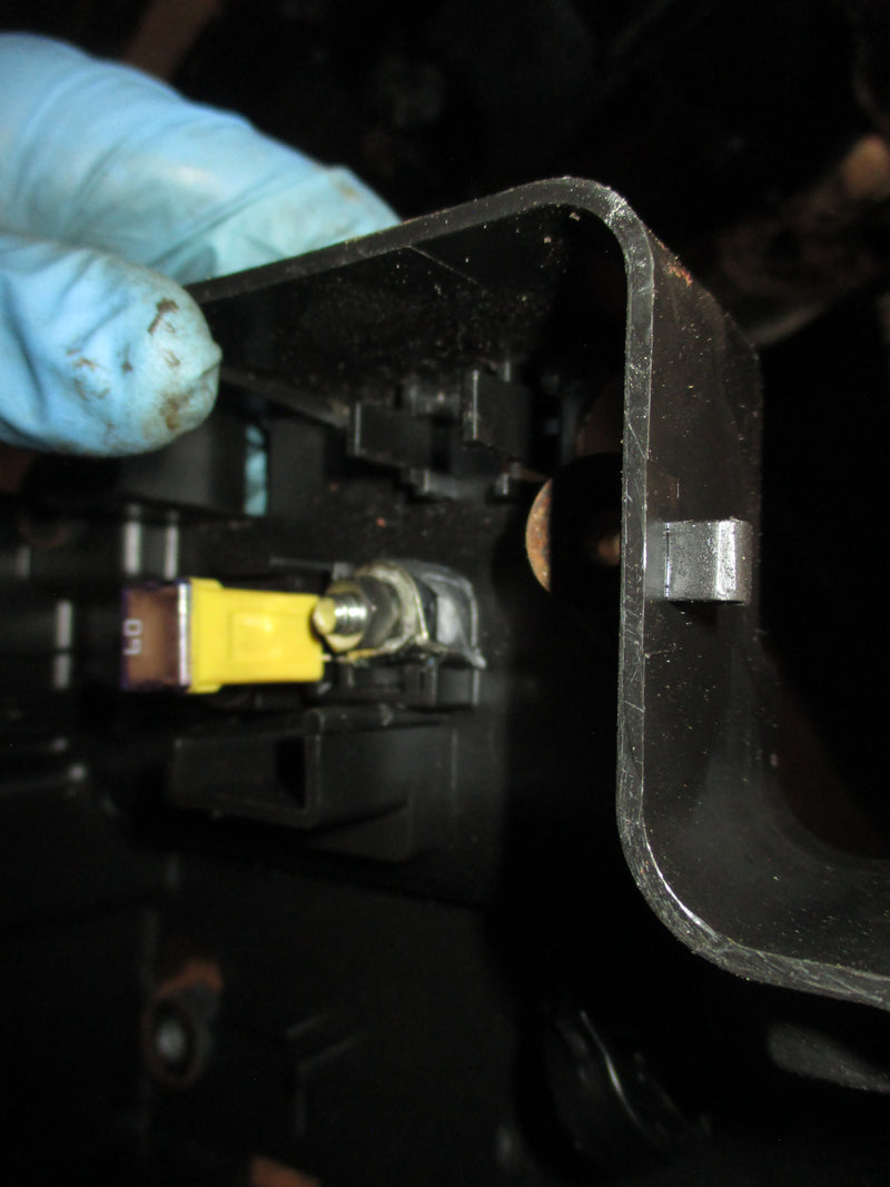 Suzuki 250hp 4 stroke outboard electronics box