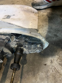 Load image into Gallery viewer, Evinrude 150hp 60 degree 2 stroke outboard 25 inch standard rotation lower unit
