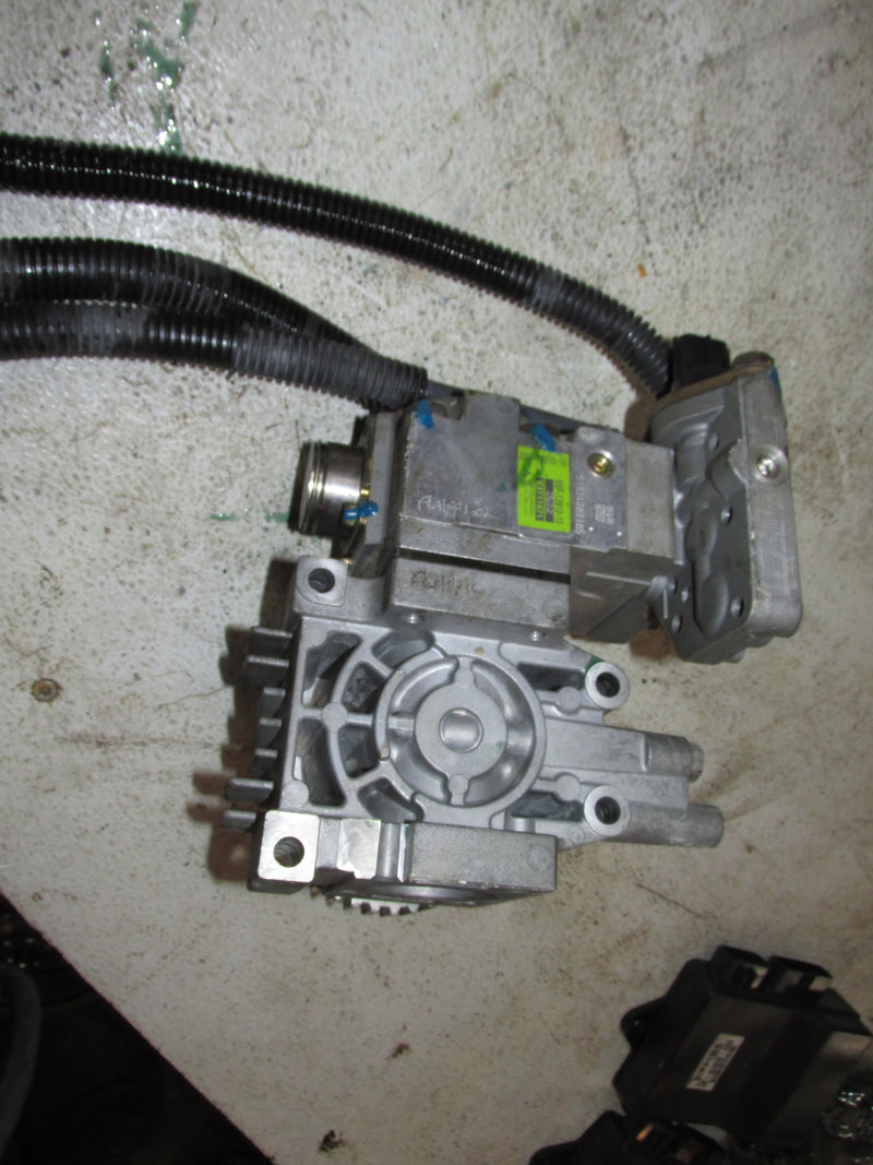 Yamaha HPDI 150hp 2 Stroke Outboard Fuel Injection Pump (68F-13910-10)