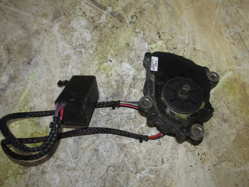 Evinrude Etec 115hp 2 Stroke Outboard Exhaust Actuator / Relay (5007881/586904)