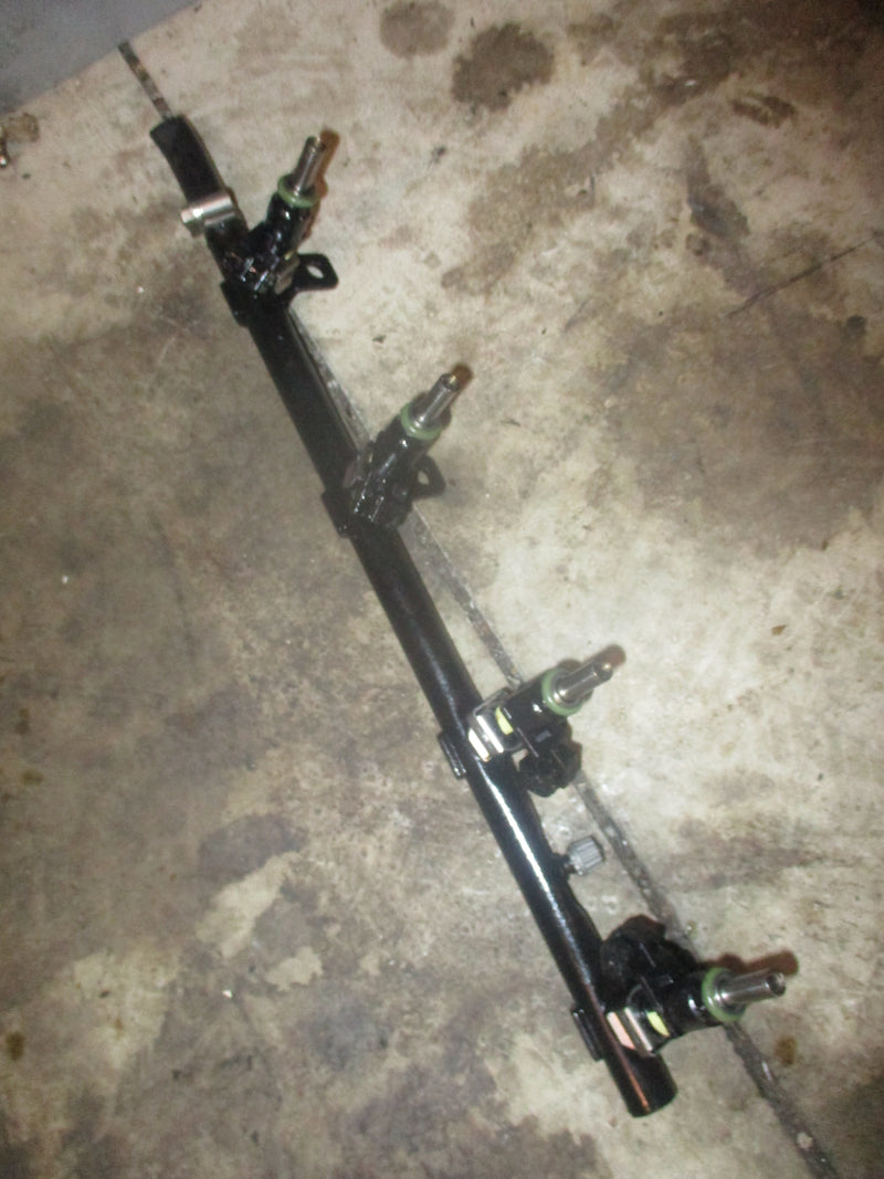 Mercury 115hp 4 stroke outboard fuel rail and injector set (8M0080425)