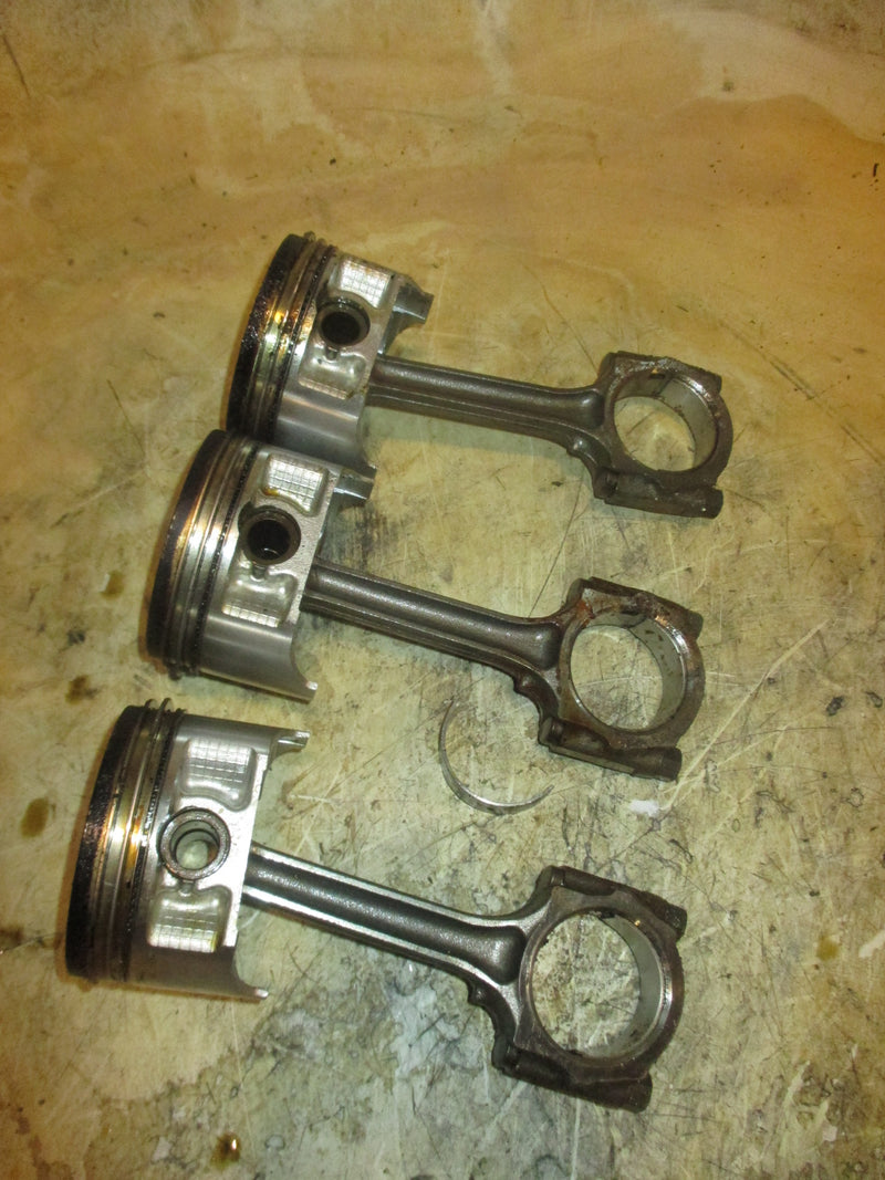 Suzuki DF140 140hp 4 stroke outboard piston and rod set of 3 (12111-92J00)