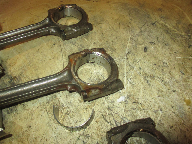 Suzuki DF140 140hp 4 stroke outboard piston and rod set of 3 (12111-92J00)
