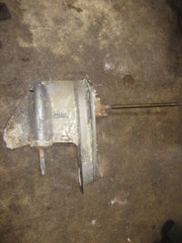 Load image into Gallery viewer, Yamaha 115hp 2 stroke outboard 20" shaft lower unit
