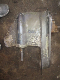 Load image into Gallery viewer, Yamaha 115hp 2 stroke outboard 20" shaft lower unit
