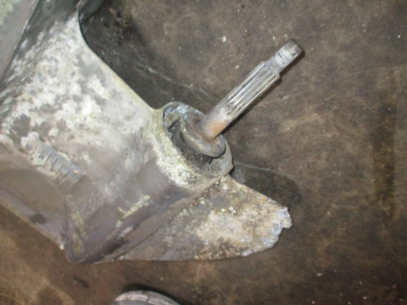 Yamaha 115hp 2 stroke outboard 20" shaft lower unit