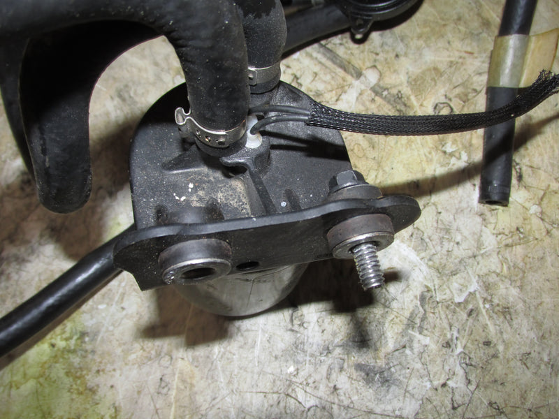 Evinrude Etec 115hp 2 Stroke Outboard Fuel Lift Pump w/ Water Separator / Sensor