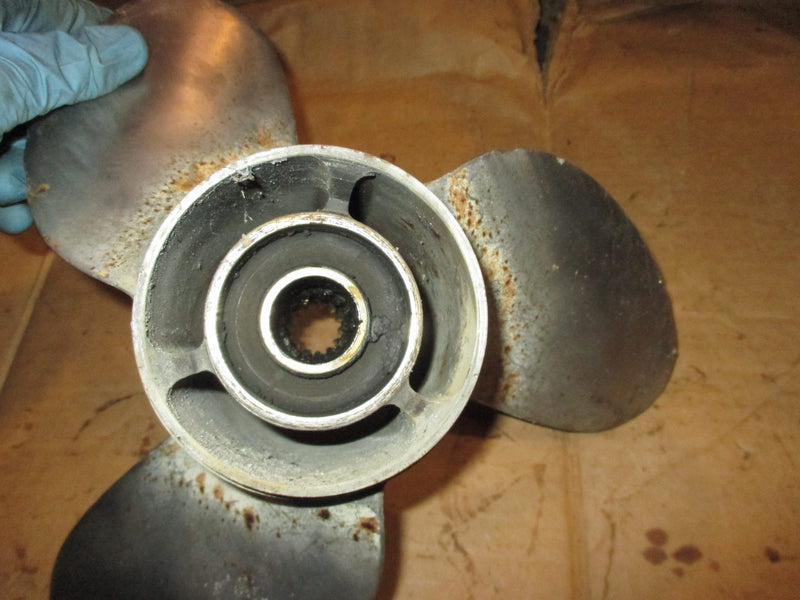 Evinrude 115hp 2 stroke outboard stainless propeller 384144 (13.75x15)