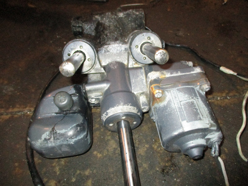 Yamaha OX66 outboard SHOWA tilt trim unit PARTS ONLY