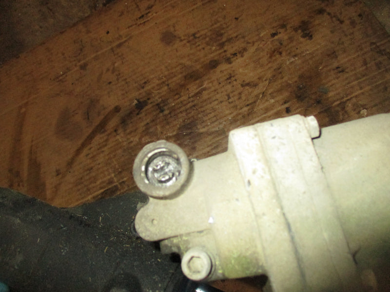 Honda BF225 outboard tilt trim unit SHOWA