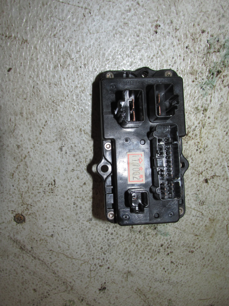 Yamaha HPDI 150hp 2 Stroke Outboard Fuse Box (68F-82170-01-00)