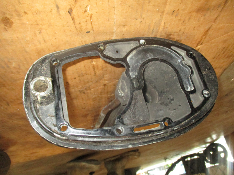 mercury 35hp classic 2 stroke outboard exhaust manifold (695440-1)