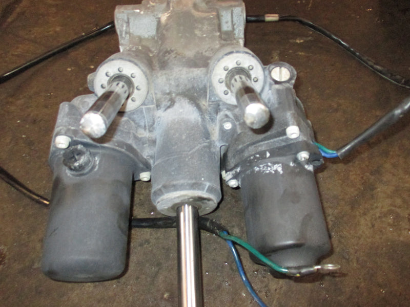 Yamaha 150hp 4 stroke outboard tilt trim unit 63P-43800