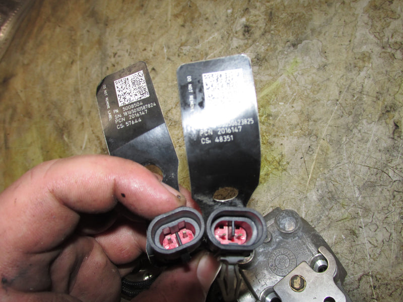 Evinrude Etec 115hp 2 Stroke Outboard Fuel Injector Set of 2 (353253/5008504)