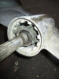 Load image into Gallery viewer, Yamaha 115hp 4 stroke outboard 25" lower unit
