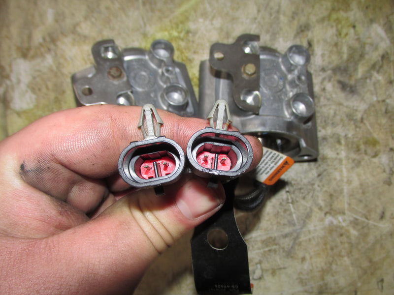 Evinrude Etec 115hp 2 Stroke Outboard Fuel Injector Set of 2 (353518/5008505)