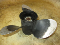 Load image into Gallery viewer, Evinrude 40hp 2 stroke outboard Aluminum Propeller Solas (2311-120-17)
