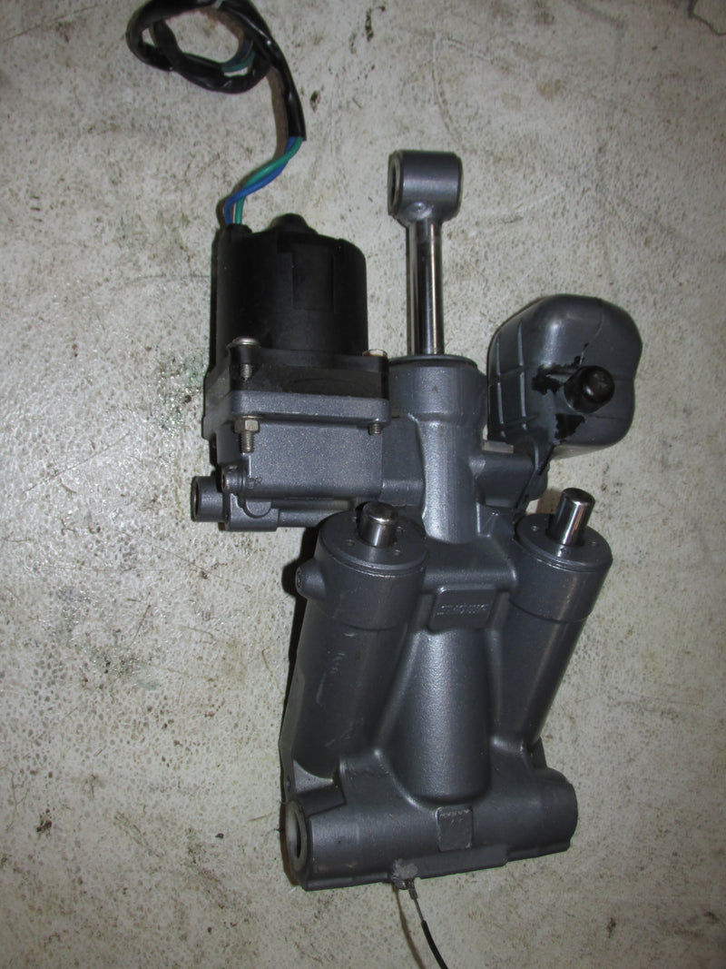 Yamaha HPDI 150hp 2 Stroke Outboard Showa Style Tilt Trim Unit (68F-43800-01-4D)
