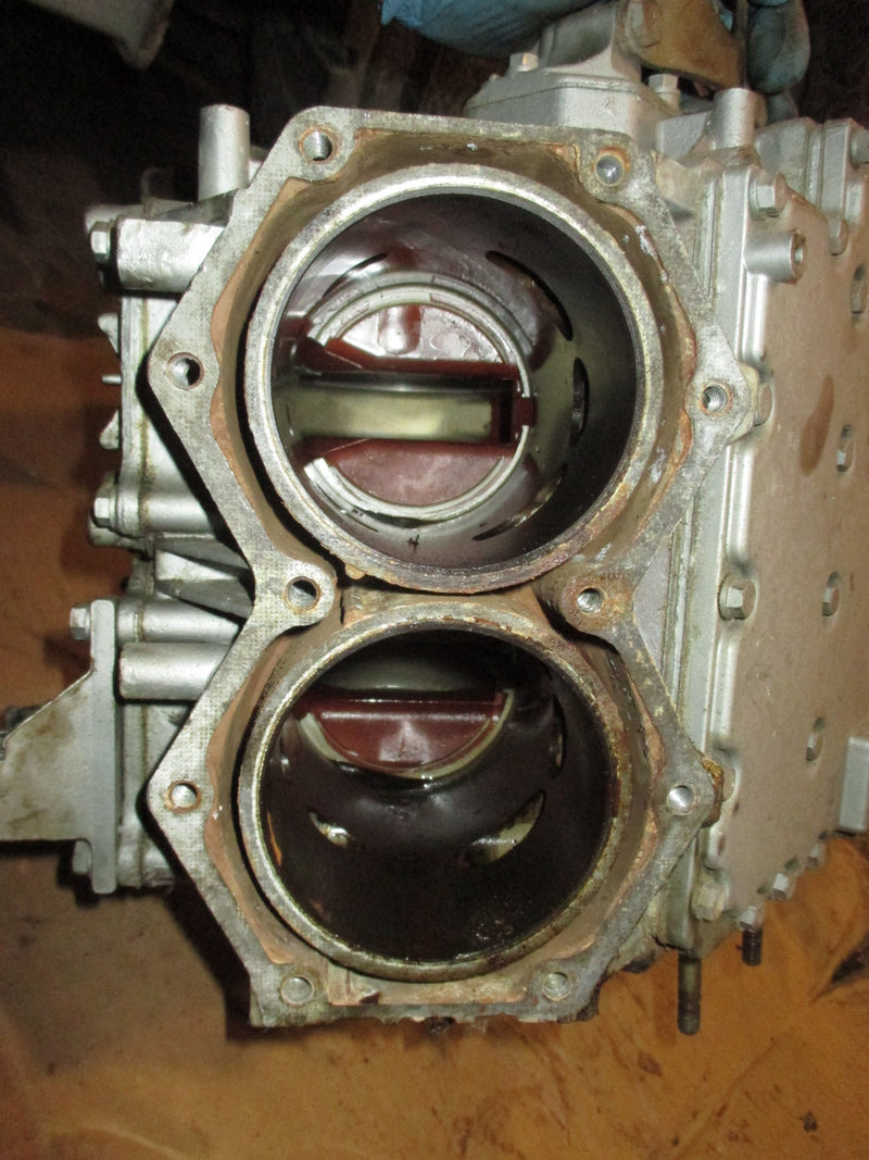 Evinrude 85hp 2 stroke outboard crankcase block