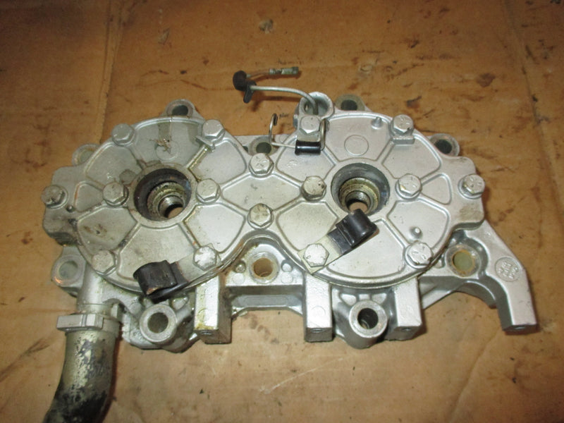 Evinrude 85hp 2 stroke outboard cylinder head 324528