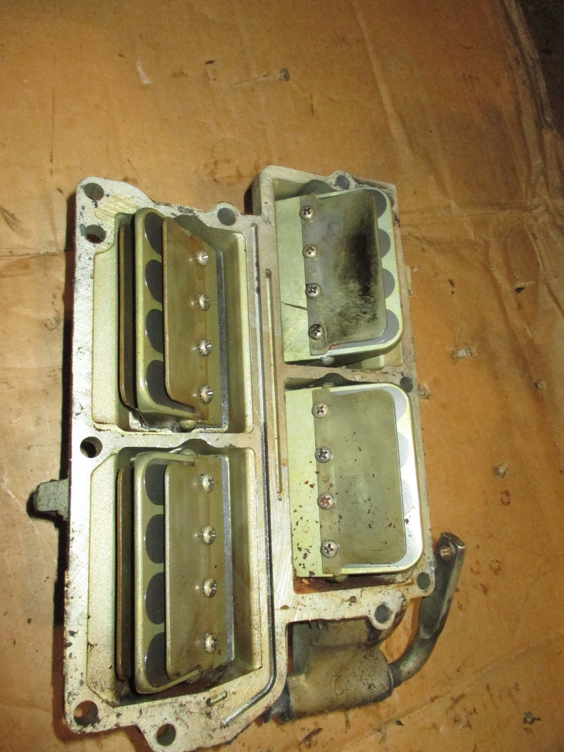 Evinrude 85hp 2 stroke outboard intake manifold with reeds 325590