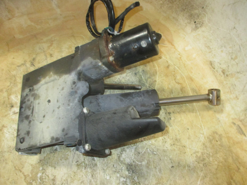Mercury 135hp Optimax 2 stroke outboard Tilt Trim Unit