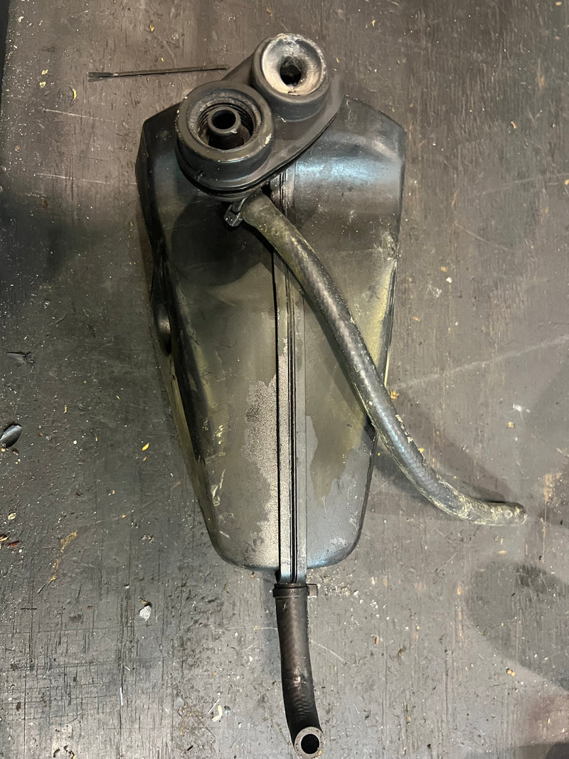 Evinrude Etec 25hp 2 stroke outboard muffler 5007443