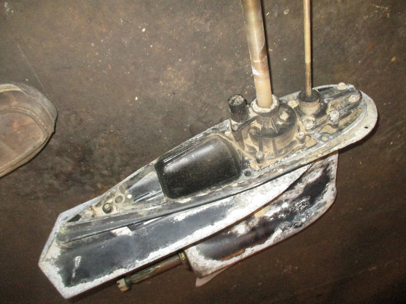 Evinrude 100hp 2 stroke outboard 20" lower unit