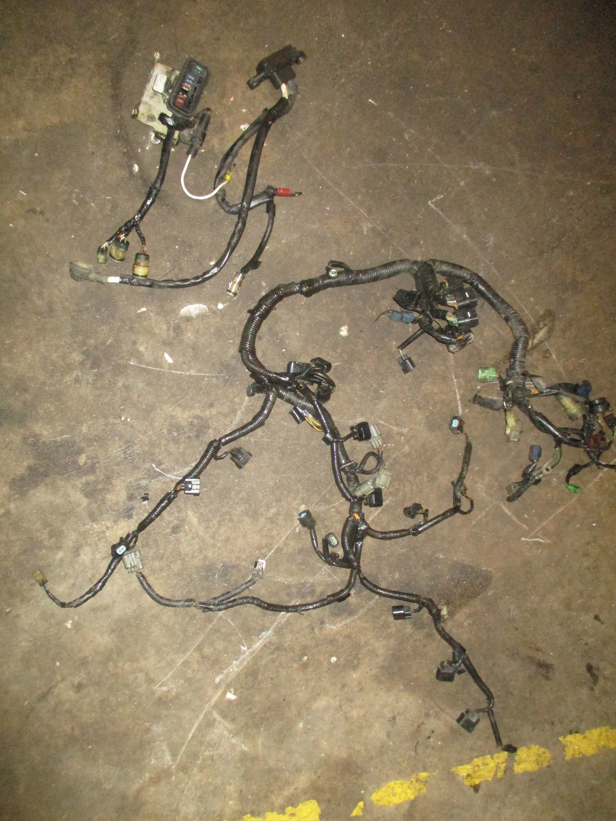 Honda BF225 outboard engine wiring harness (32100-ZY3-A00)