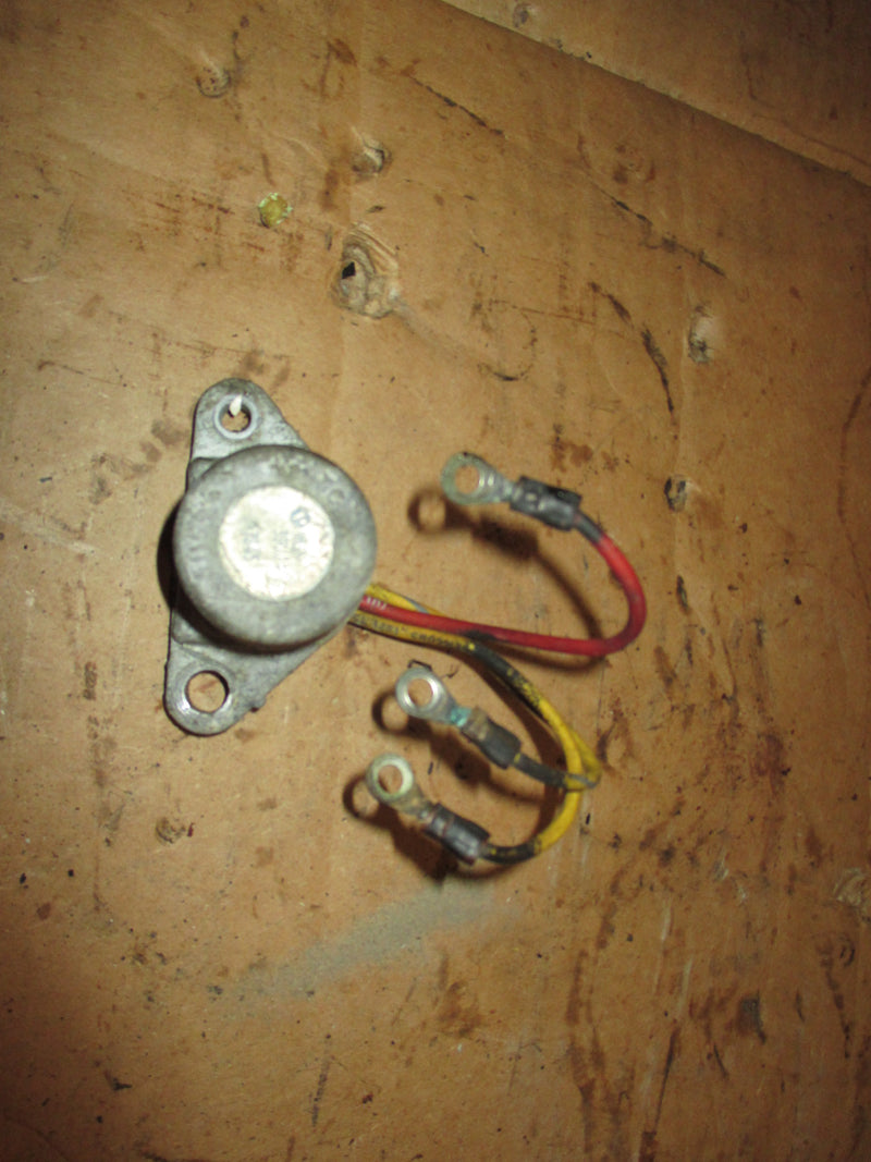 Evinrude 85hp 2 stroke outboard rectifier regulator (390124)