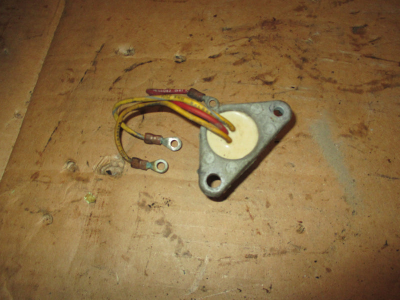 Evinrude 85hp 2 stroke outboard rectifier regulator (390124)