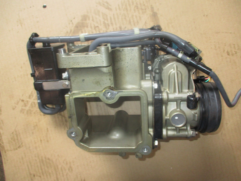 Yamaha 250hp 4 stroke outboard throttle body and intake system (6P2-13750-00-00)