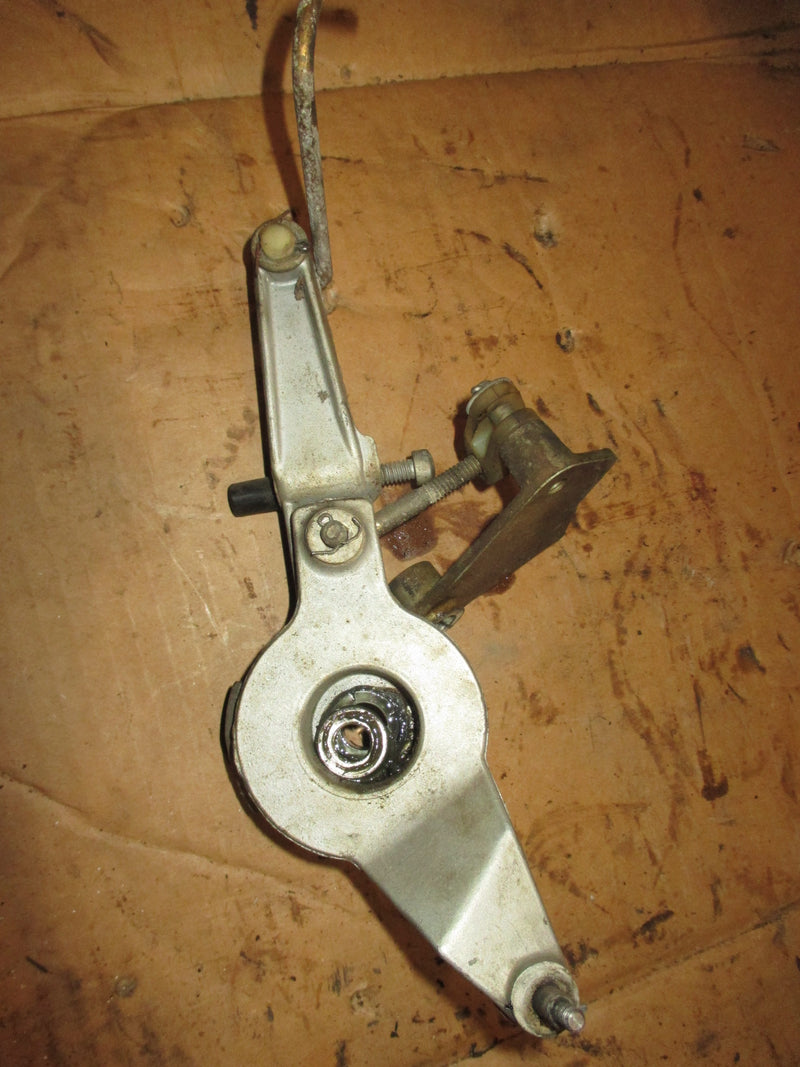 Evinrude 85hp 2 stroke outboard throttle bracket (318561)